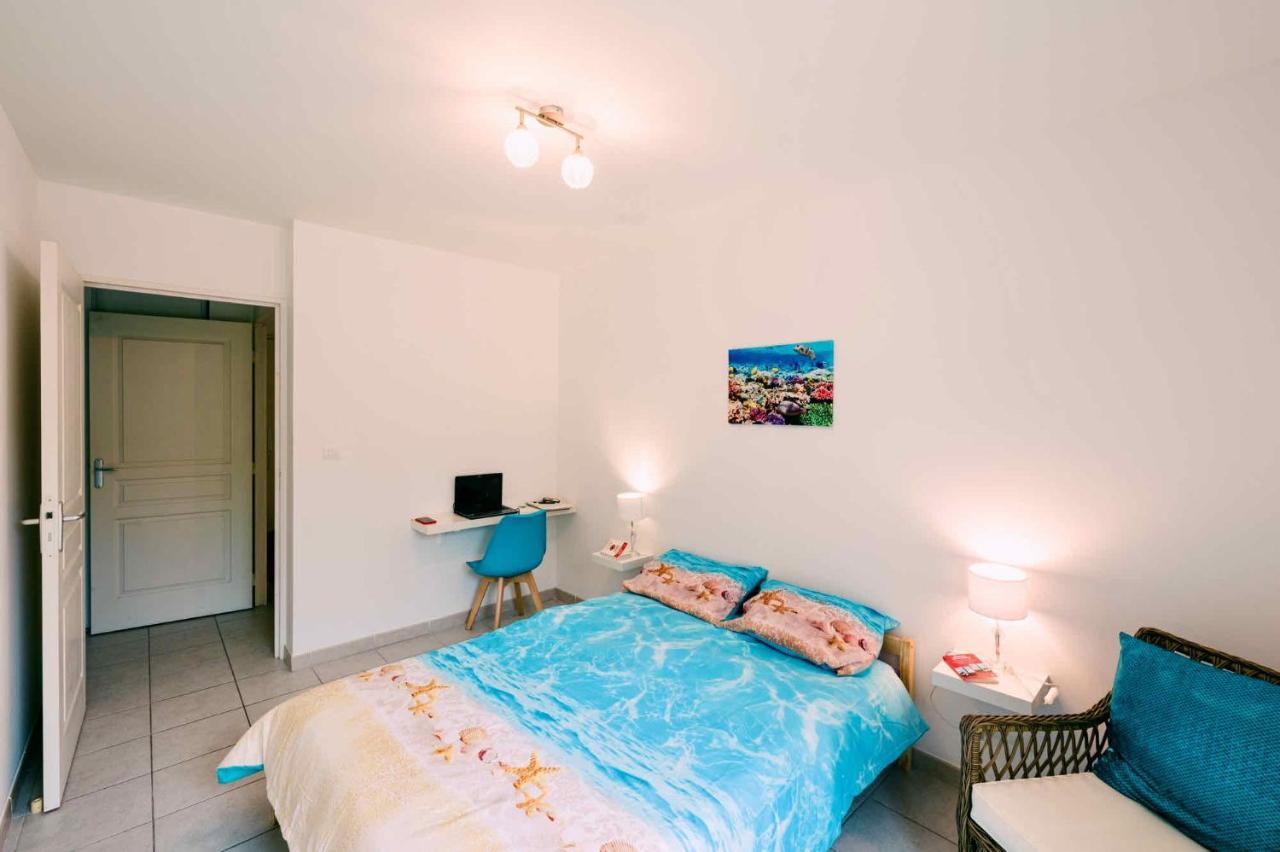 Turquoise Hyeres Exterior photo