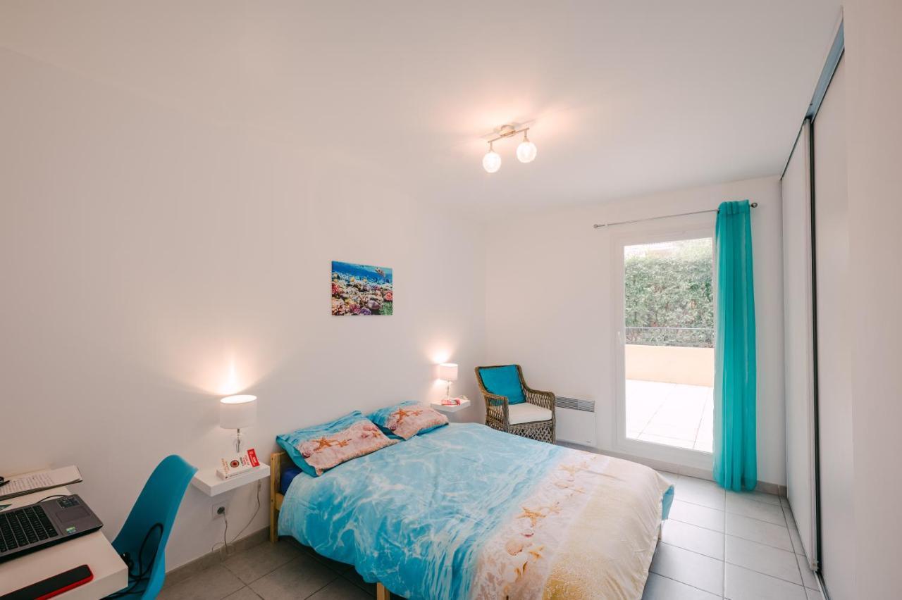 Turquoise Hyeres Exterior photo